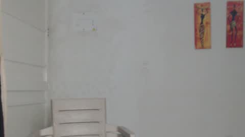 Snapshot of natzumi_mcqueen chatting on February 2025 11:17:01 PM Stella Mcqueen online show from February 2025 11:17:01 PM