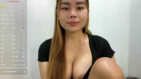 Shuvee Keiko Half Japanese  Half Pinay online show from March 2026 05:37:02 PM