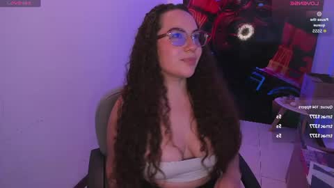 Snapshot of naughty_butt chatting on June 2026 03:53:01 AM Megan online show from June 2026 03:53:01 AM