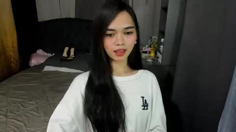 emma online show from April 2026 01:02:01 PM