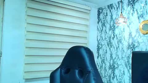 Kitten online show from February 2025 11:30:01 AM