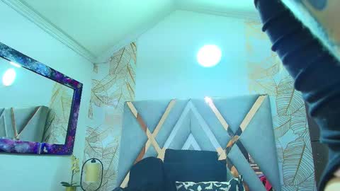 Kitten online show from March 2026 11:36:02 AM