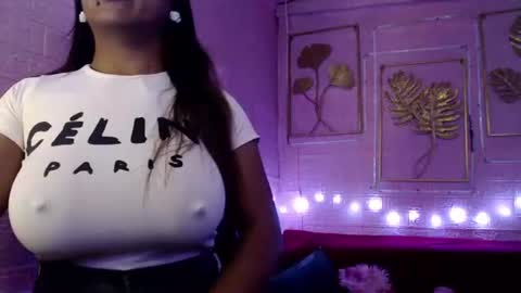 naughty_lorien143 online show from April 2026 01:48:02 PM