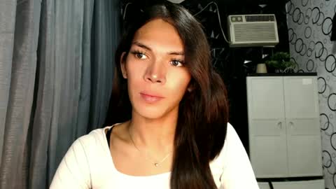 Snapshot of naughty_princess24 chatting on June 2026 08:33:02 PM Ariela online show from June 2026 08:33:02 PM