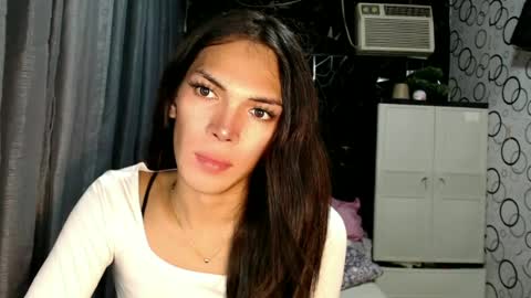 Snapshot of naughty_princess24 chatting on June 2026 12:38:02 PM Ariela online show from June 2026 12:38:02 PM