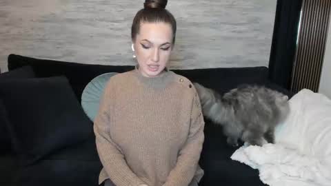 Snapshot of naughty_princesse chatting on February 2026 08:49:01 PM Elena online show from February 2026 08:49:01 PM