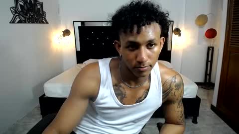 Snapshot of naughty_sebas_ chatting on February 2025 01:00:01 AM SEBAS online show from February 2025 01:00:01 AM