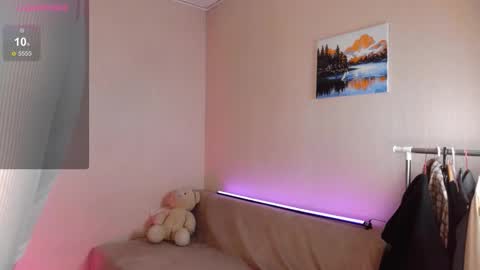 Snapshot of naughty_sparkle chatting on March 2026 11:33:01 PM Alexa online show from March 2026 11:33:01 PM