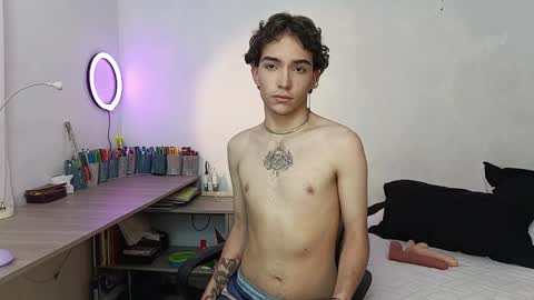 naughty_thompson1 online show from March 2026 02:59:01 AM