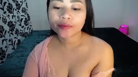 Snapshot of naughtyandsweetx chatting on October 2025 03:37:02 AM May online show from October 2025 03:37:02 AM