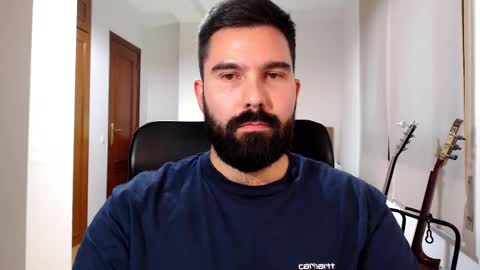 Snapshot of naughtybear_69 chatting on October 2025 04:33:01 PM Tom online show from October 2025 04:33:01 PM