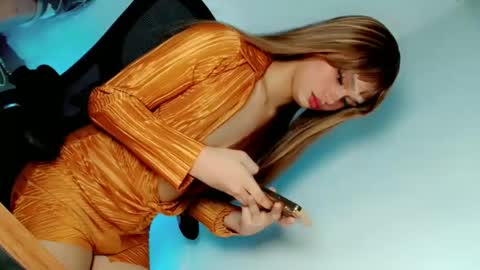 bella online show from January 2025 04:49:01 AM