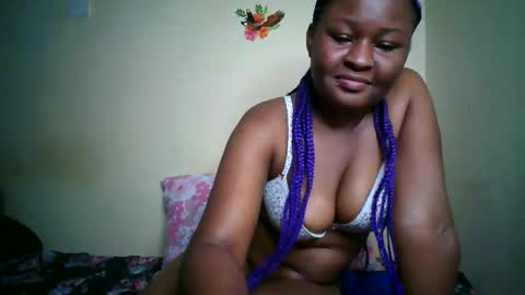 Snapshot of naughtybrownny chatting on June 2026 09:54:02 PM MUMU online show from June 2026 09:54:02 PM