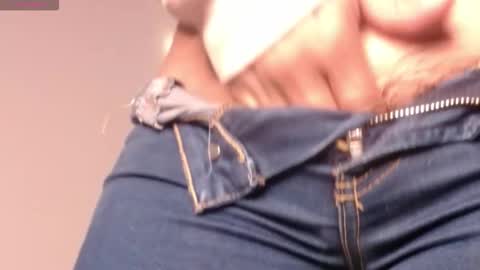 Kimberly online show from October 2025 01:01:02 PM