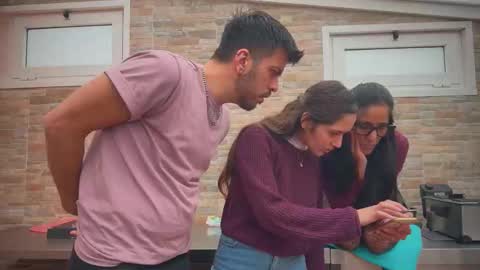 ANDREA STEPH  MIKE online show from October 2025 10:28:02 AM