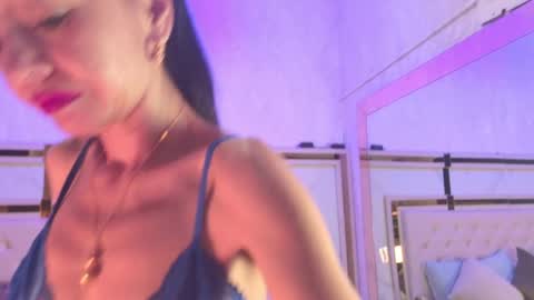Snapshot of naughtymilfx_ chatting on March 2026 03:07:02 AM online show from March 2026 03:07:02 AM