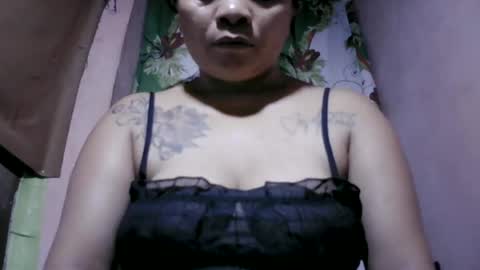 Snapshot of naughtymom_33 chatting on July 2026 04:53:01 AM naughtymom_33 online show from July 2026 04:53:01 AM