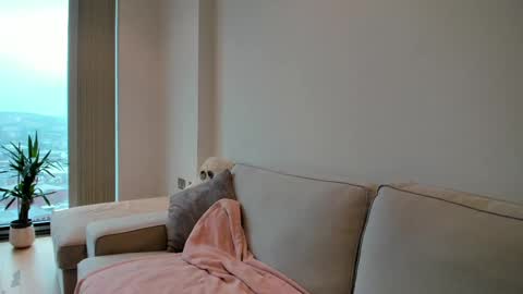 Gigi Chu  online show from February 2025 02:37:01 PM