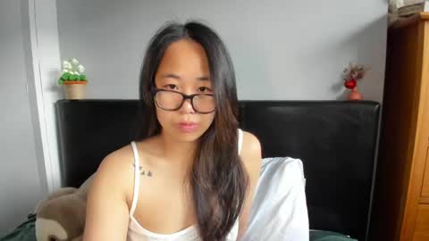 Snapshot of naughtynerdygirl chatting on May 2026 09:39:02 AM Gigi Chu online show from May 2026 09:39:02 AM
