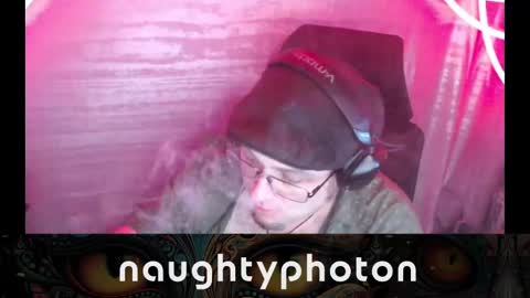 naughtyphotons online show from March 2025 09:46:02 AM