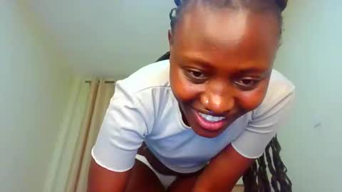 naughtyqueen12 online show from September 2025 01:44:02 PM