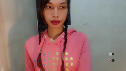 Celine online show from November 2025 03:38:02 PM