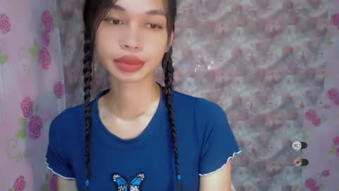 Snapshot of naughtysunshinepinay chatting on June 2026 01:03:01 AM Celine online show from June 2026 01:03:01 AM