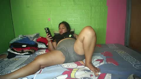 Snapshot of naughtyvina4u chatting on February 2025 04:53:02 AM VI NA online show from February 2025 04:53:02 AM