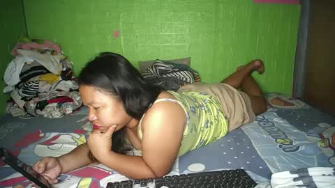 Snapshot of naughtyvina4u chatting on March 2025 07:06:02 PM VI NA online show from March 2025 07:06:02 PM