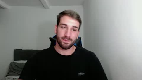 Snapshot of naugthy18boy chatting on January 2025 08:29:01 PM Nico online show from January 2025 08:29:01 PM