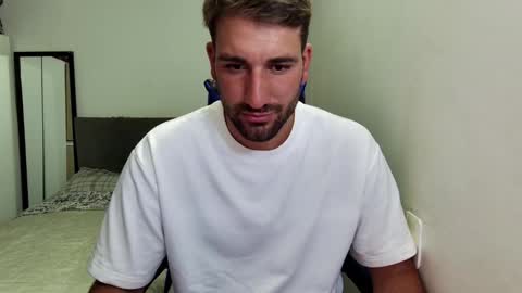 Snapshot of naugthy18boy chatting on February 2026 07:43:01 PM Nico online show from February 2026 07:43:01 PM