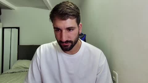 Nico online show from April 2026 07:20:02 PM