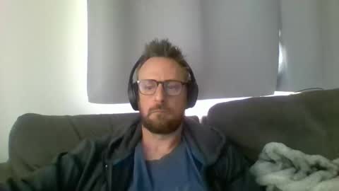 nawtydom1977 online show from October 2025 07:57:02 PM