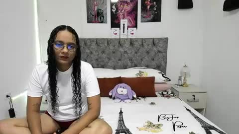 Snapshot of nay_and_aleja chatting on June 2026 02:11:01 AM nay_and_aleja online show from June 2026 02:11:01 AM