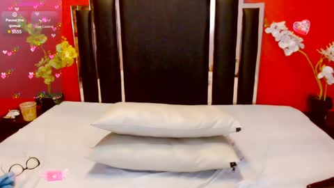 Lady Nayla online show from February 2025 11:27:01 PM