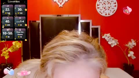 Lady Nayla online show from February 2025 05:40:01 PM