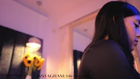 Juli  online show from October 2025 11:28:01 AM