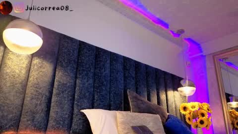 Snapshot of naylapot_ chatting on May 2026 05:05:02 AM Juli online show from May 2026 05:05:02 AM