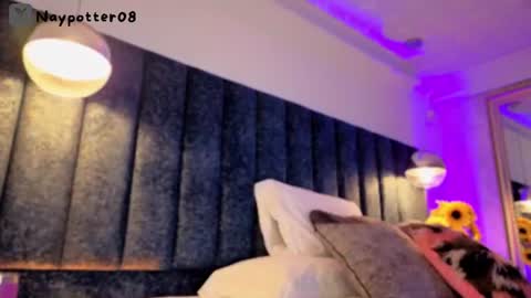 Snapshot of naylapot_ chatting on June 2026 11:36:02 AM Juli online show from June 2026 11:36:02 AM