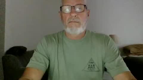 neckdown12 online show from February 2026 09:00:01 PM