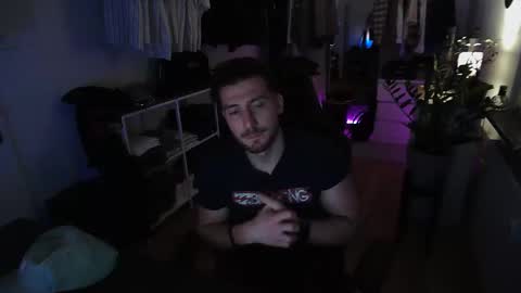 needattention21 online show from January 2026 01:10:02 AM