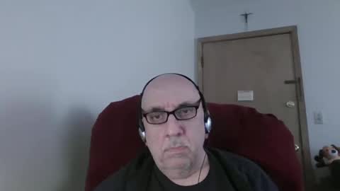 Tom online show from May 2026 09:05:02 PM