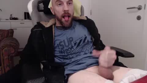 needyoujust online show from February 2025 08:25:01 PM