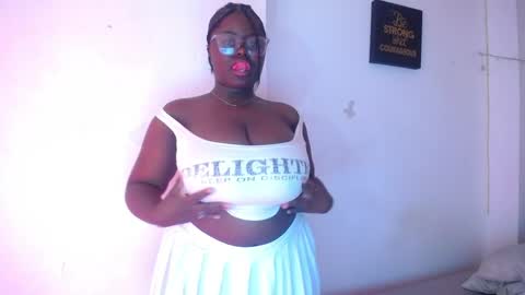 Snapshot of neighbor_ebony chatting on May 2026 03:14:02 AM CHIKY online show from May 2026 03:14:02 AM