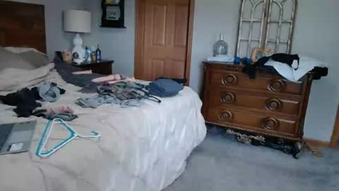 NEIGHBORGUY4U online show from June 2026 09:08:02 PM