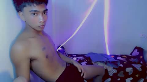 neil_asian69 online show from November 2025 02:39:01 PM