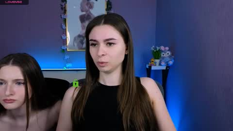 Snapshot of nekky_mouse chatting on February 2026 10:14:02 AM Meow online show from February 2026 10:14:02 AM