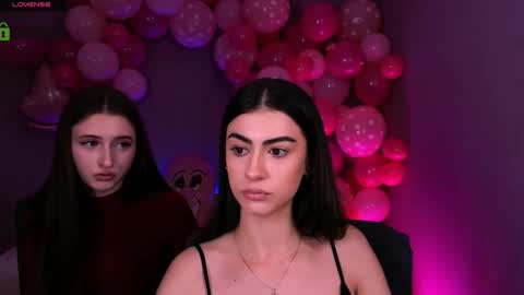 Snapshot of nekky_mouse chatting on February 2026 10:22:01 AM Meow online show from February 2026 10:22:01 AM