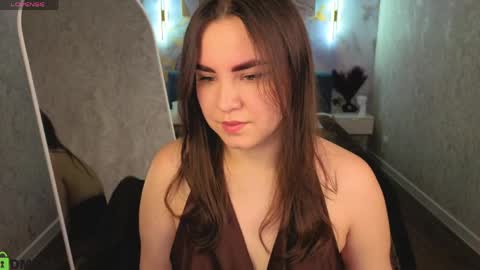 Snapshot of nelie_evans chatting on June 2026 01:11:02 AM nelie_evans online show from June 2026 01:11:02 AM