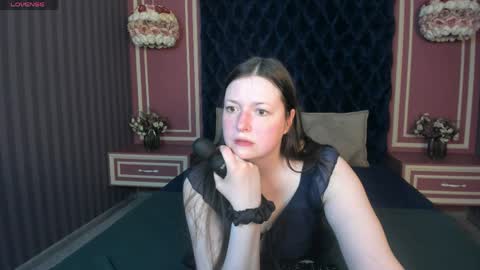 Snapshot of nelliebev chatting on May 2026 04:58:02 PM Nellie online show from May 2026 04:58:02 PM